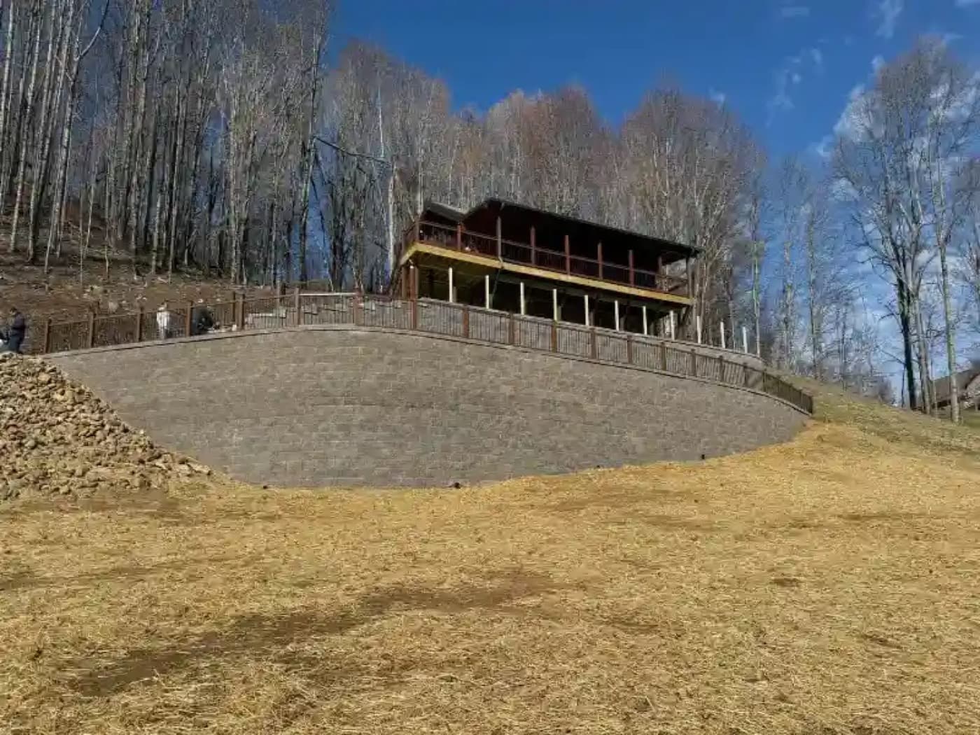 Retaining wall installation by Mendez in Johnson City, TN